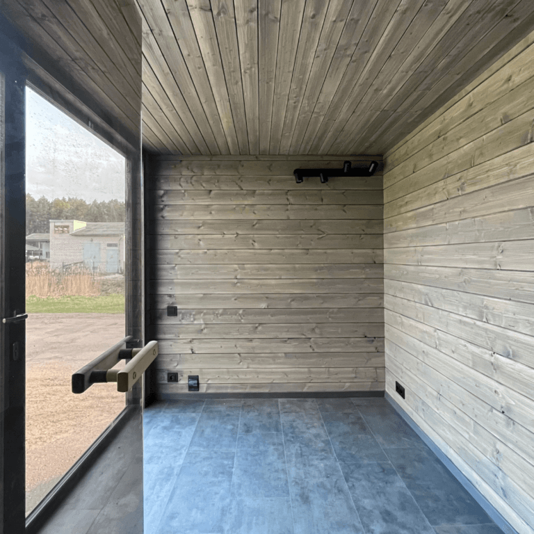 Container-sauna-indoors-Reborn-Buildings